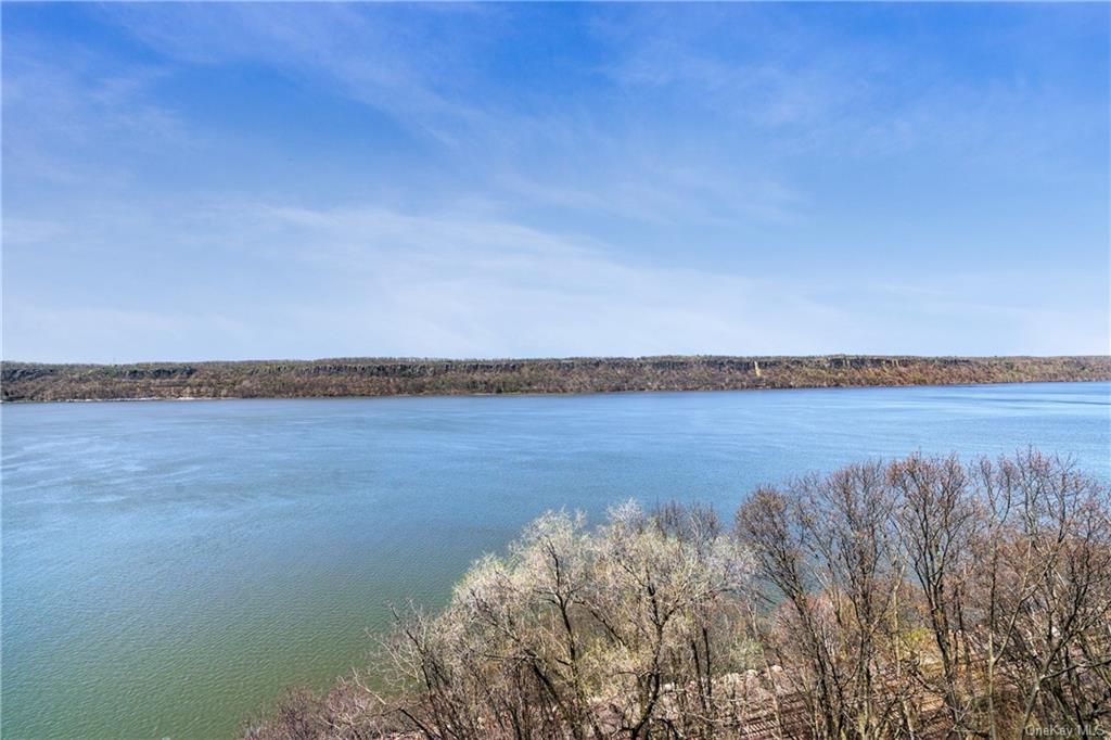 #1 photo, 2521 Palisade Avenue, 布朗士 Bronx , NY 10463