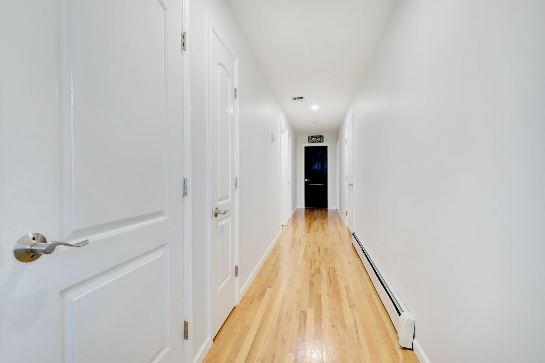 #12 photo, 146 East Madison Street, 東長島 东艾斯利普 East Islip , New York 11730