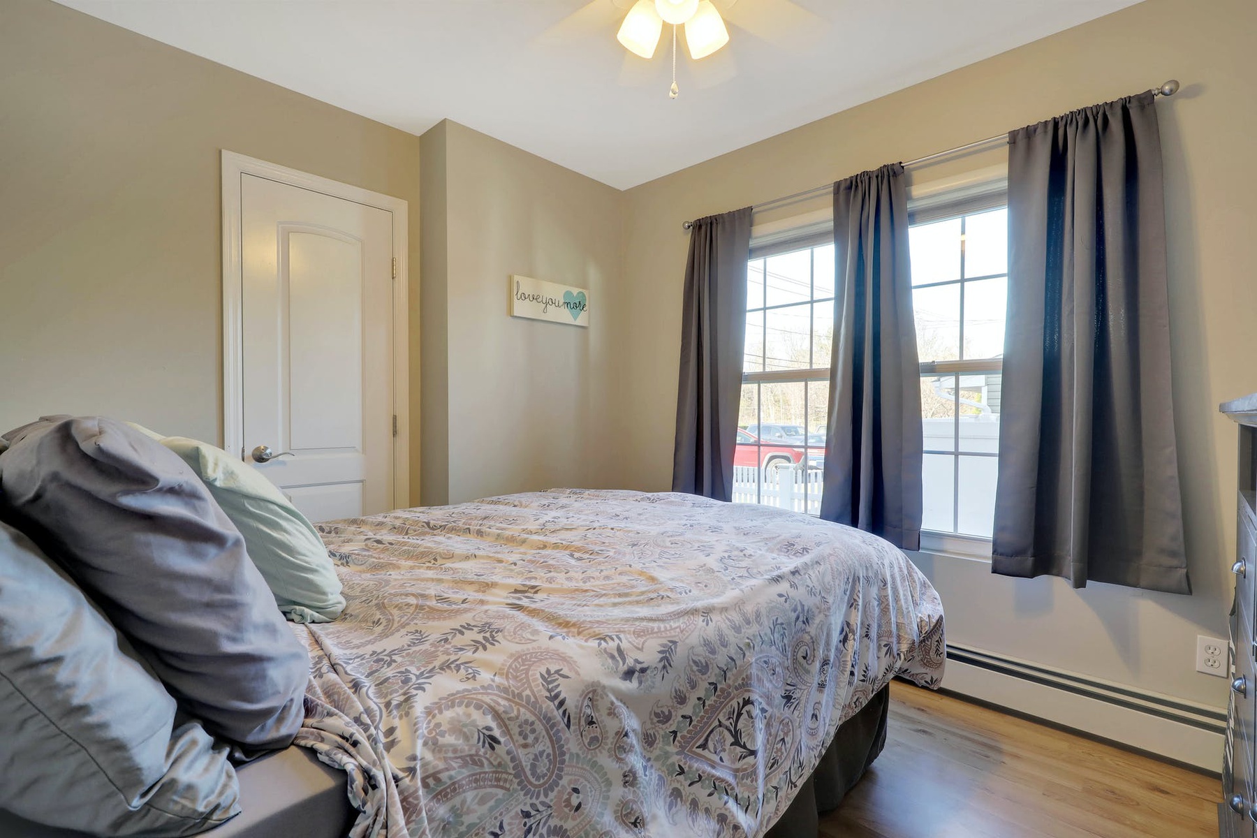 #15 photo, 146 East Madison Street, 東長島 东艾斯利普 East Islip , New York 11730