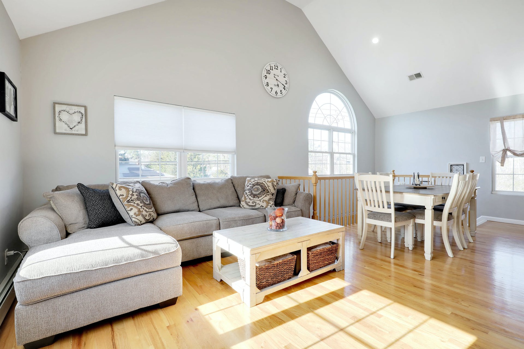 #3 photo, 146 East Madison Street, 東長島 东艾斯利普 East Islip , New York 11730