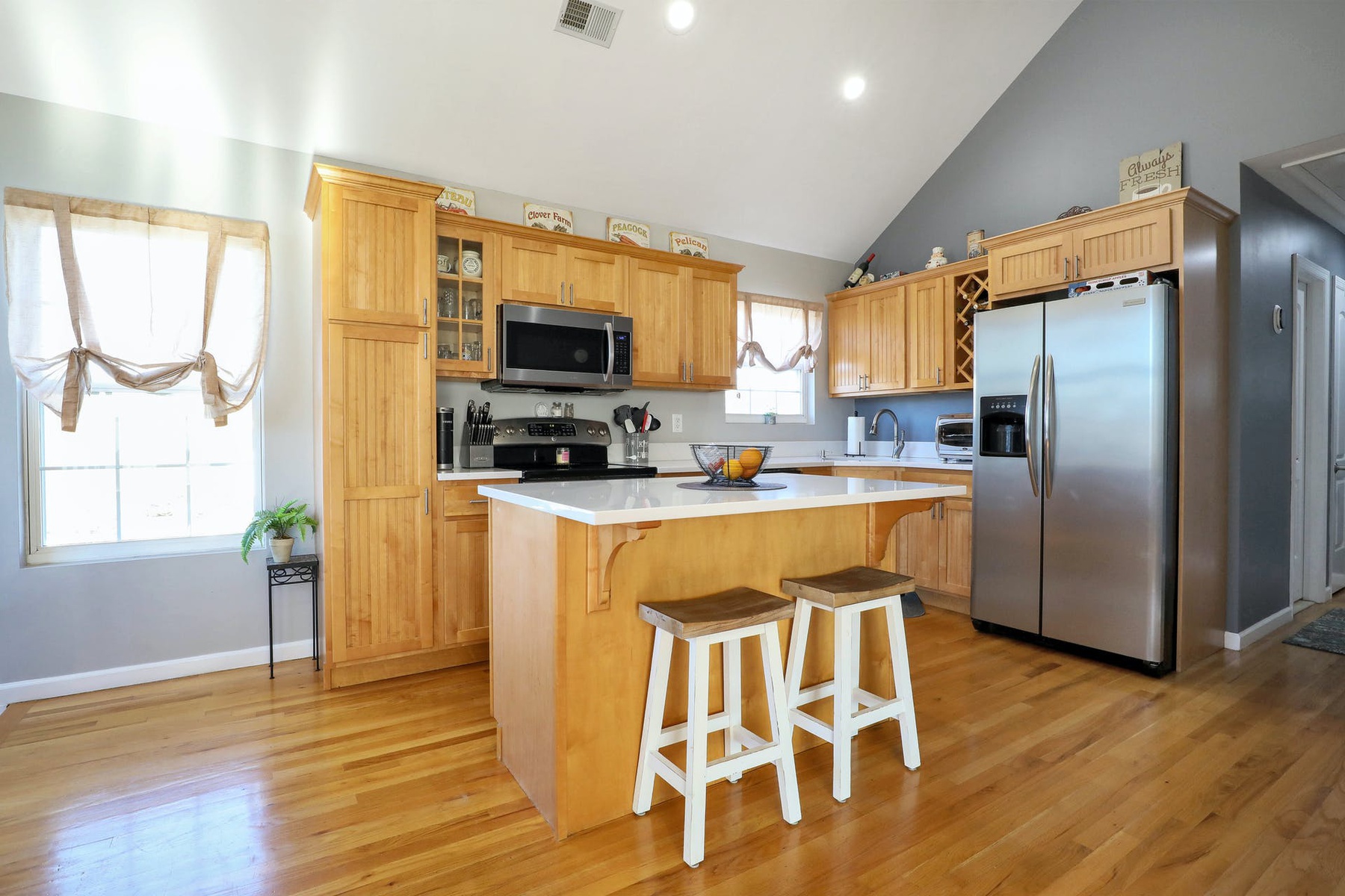 #7 photo, 146 East Madison Street, 東長島 东艾斯利普 East Islip , New York 11730