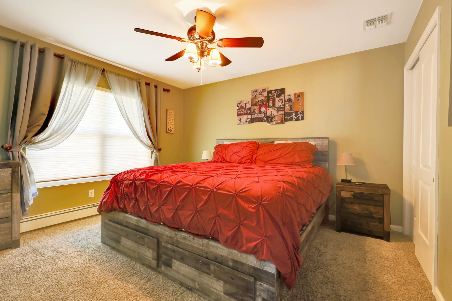 #9 photo, 146 East Madison Street, 東長島 东艾斯利普 East Islip , New York 11730