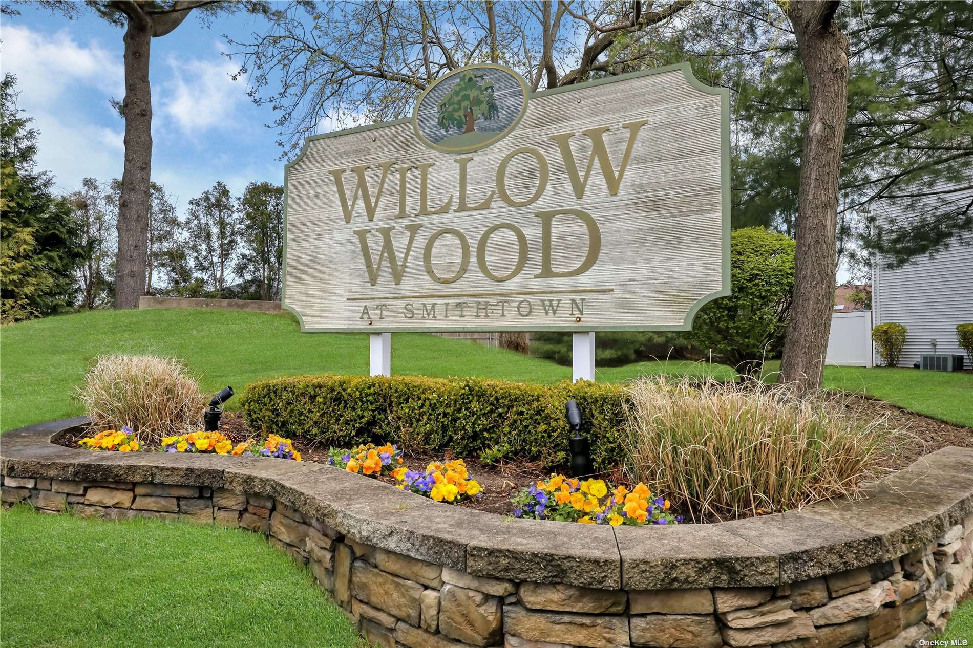 #1 photo, 23 Plantation Drive, 东长岛 哈帕克 Hauppauge , NY 11788