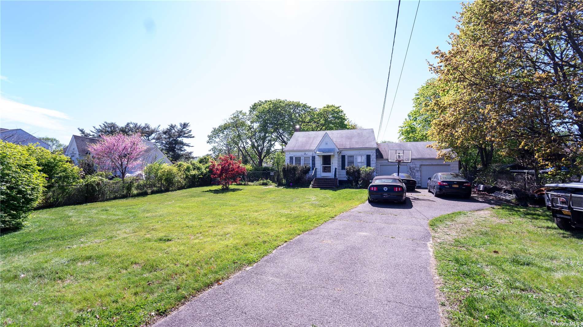 #1 photo, 1544 Heckscher Avenue, Bay Shore , NY 11706