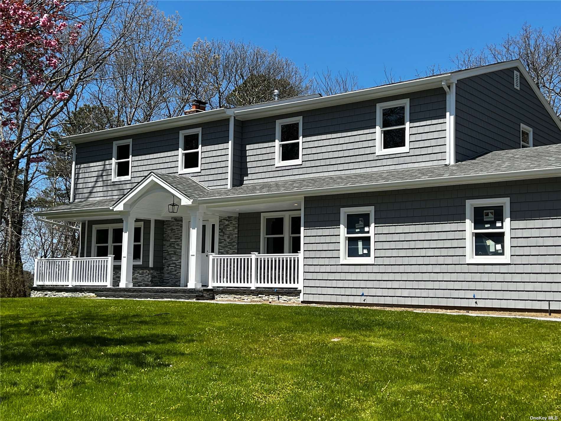 #1 photo, 5 Niewood Drive, 東長島 Ridge , NY 11961