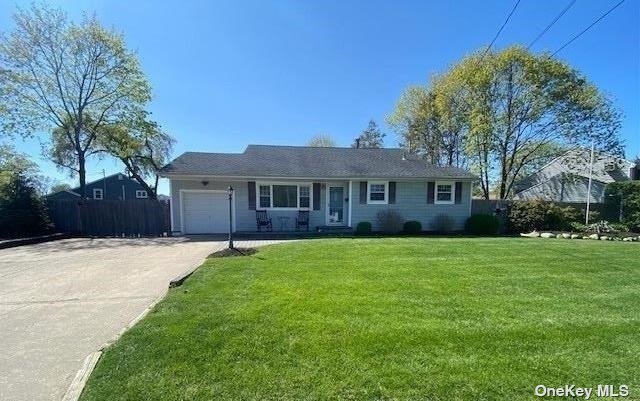 #1 photo, 6 Bark Lane, Northport , NY 11768