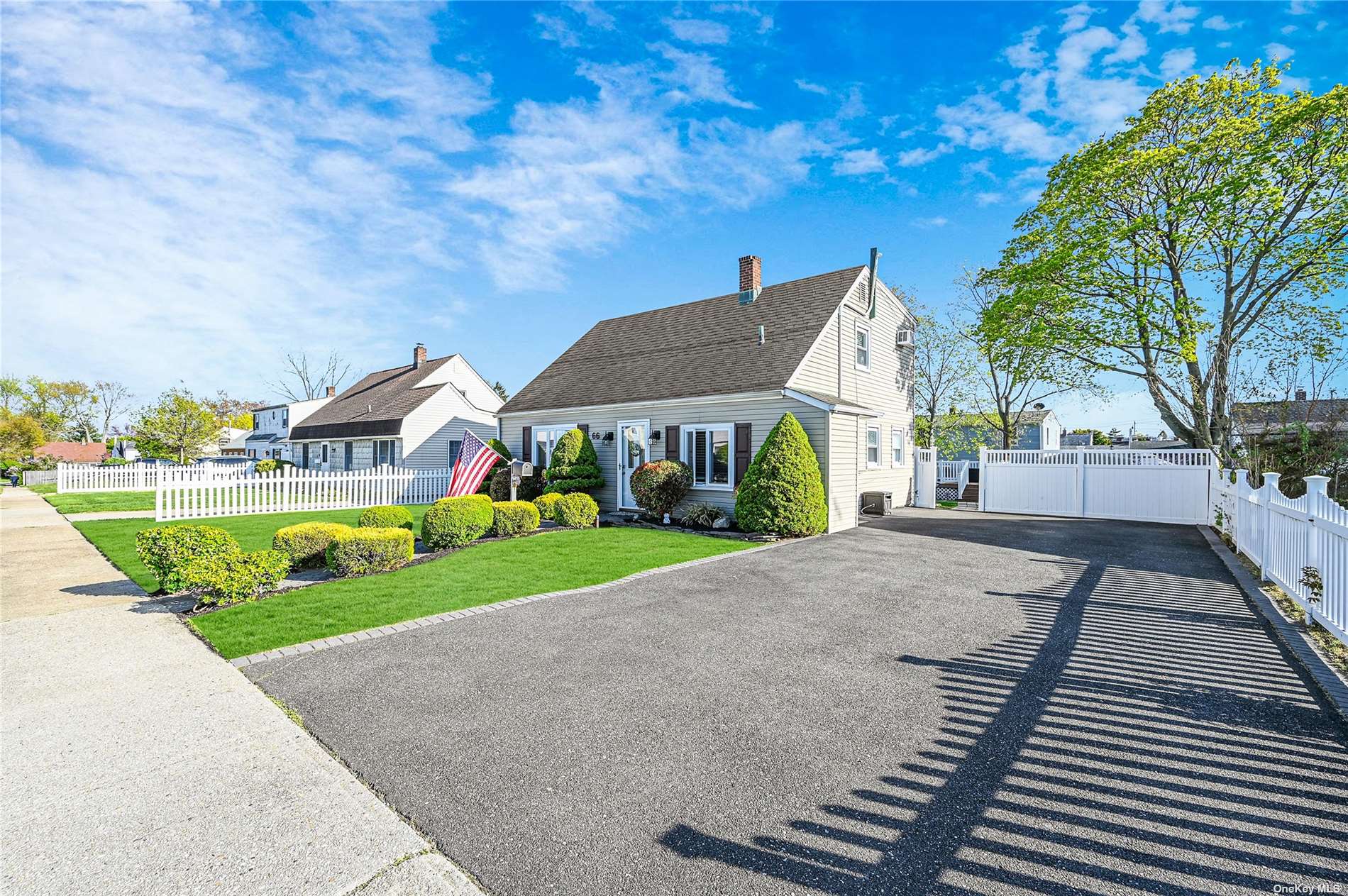 #1 photo, 66 Crescent Lane, Levittown , NY 11756