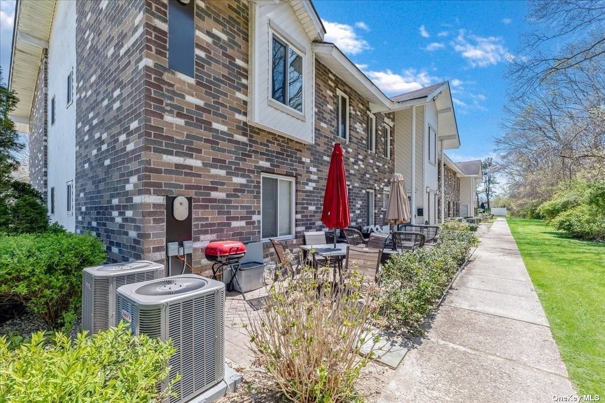 #1 photo, 26 Fargo Court, Саффолк ‖ Coram , NY 11727