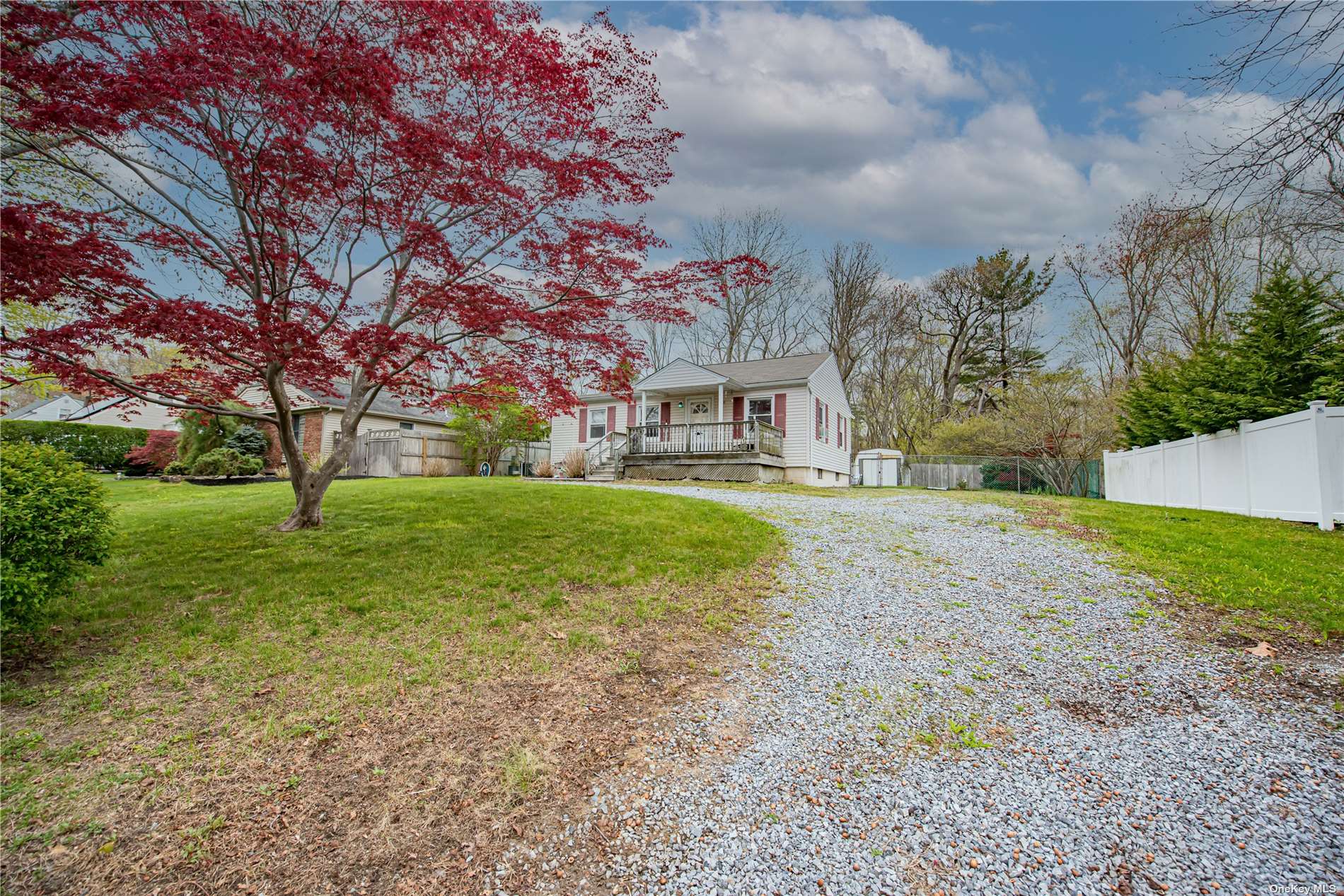 #1 photo, 27 Cynthia Lane, サフォーク郡 Center Moriches , NY 11934