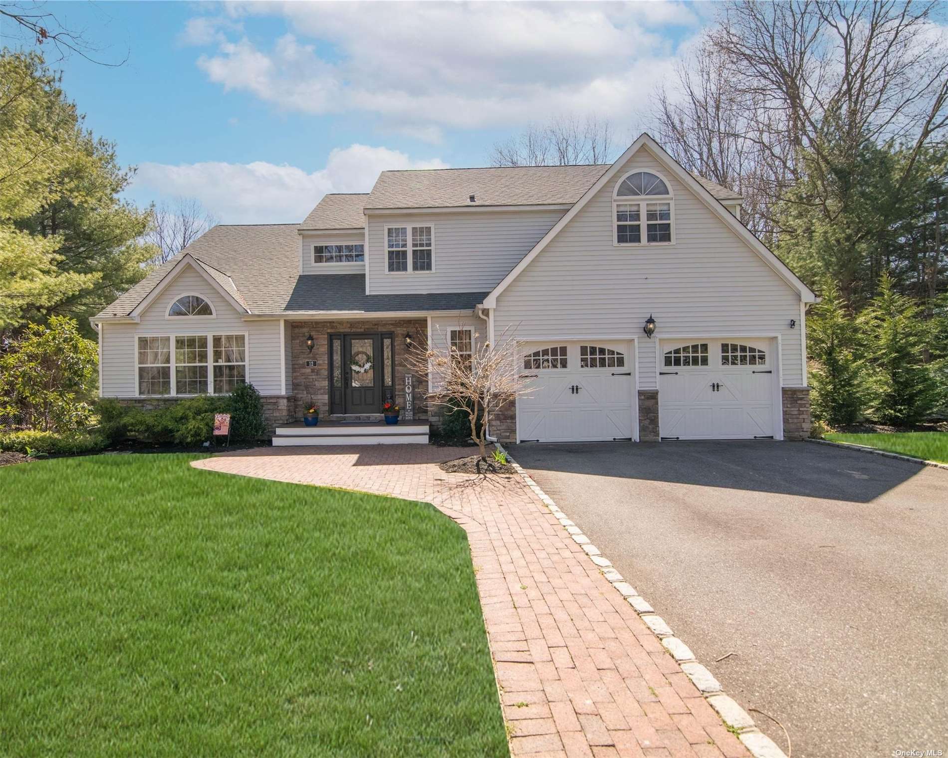 #1 photo, 12 Wildflower Drive, Kings Park , NY 11754