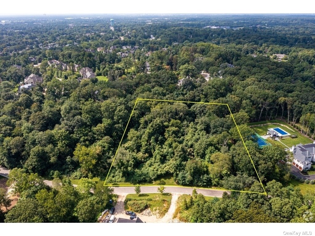 #1 photo, 70 Stone Hill Drive, Syosset , NY 11791