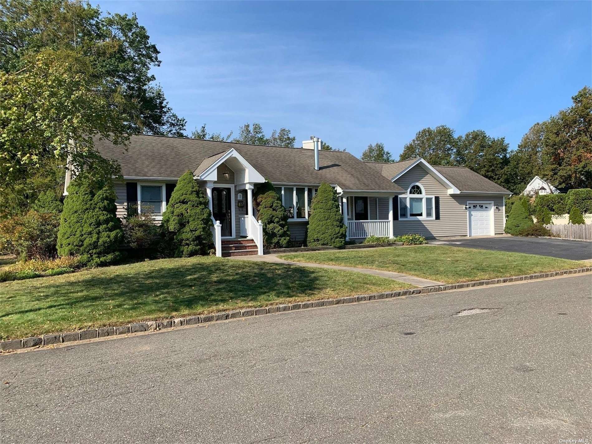 #1 photo, 1 Apple Street, 长岛 塞奥瑟 Syosset , NY 11791