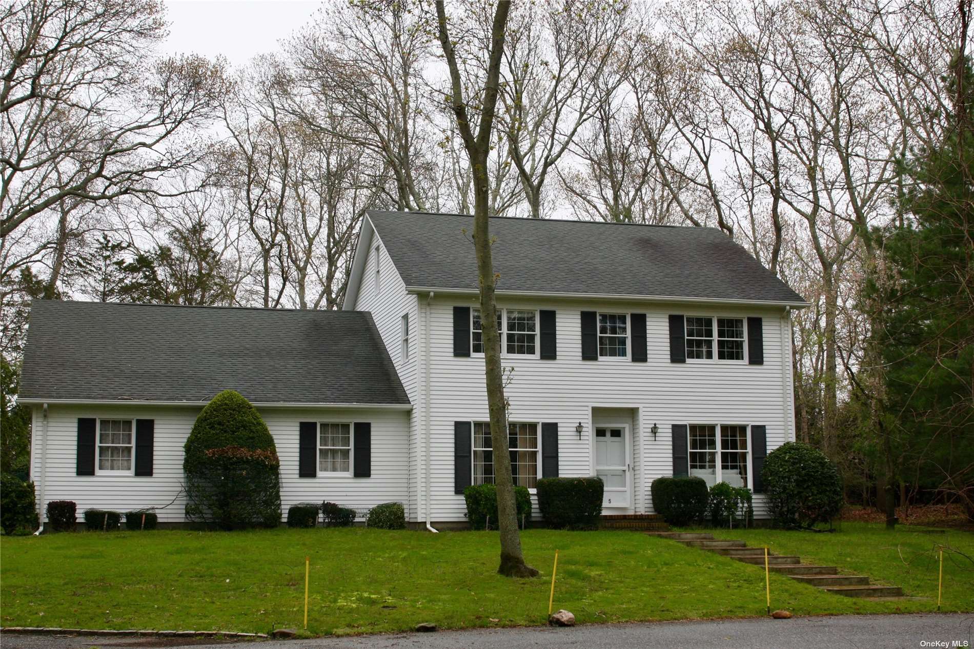 #1 photo, 5 Coronet Lane, East Hampton , NY 11937