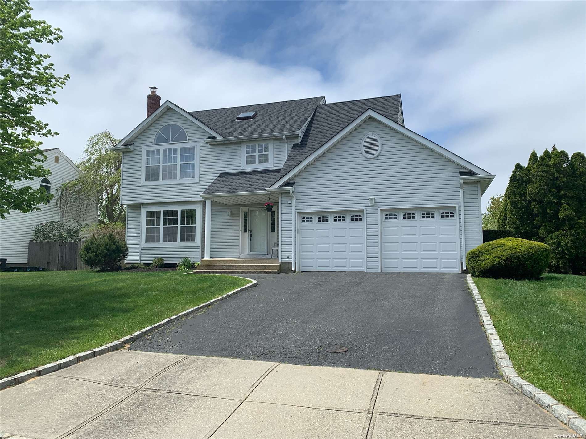 #1 photo, 14 Lea Avenue, サフォーク郡 Manorville , NY 11949