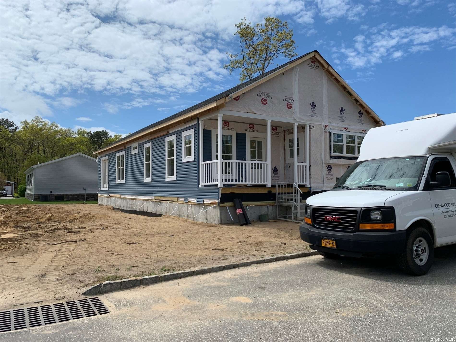 #1 photo, 1661-563 Old Country Road, Riverhead , NY 11901