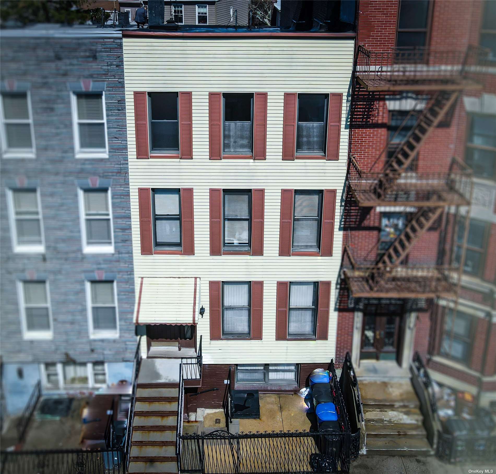 #1 photo, 143 Calyer Street, Brooklyn , NY 11222