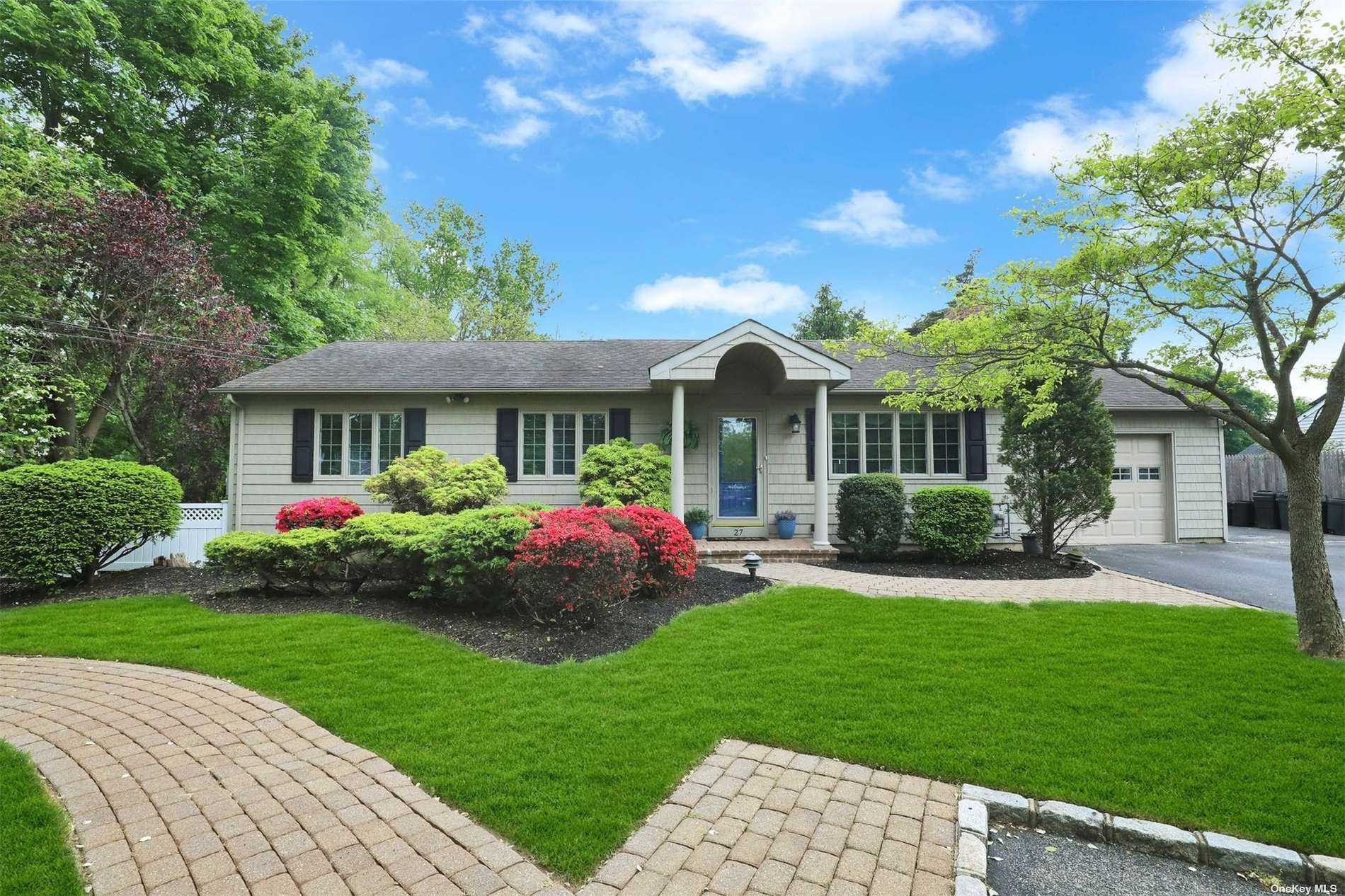 #1 photo, 27 Woody Lane, Northport , NY 11768