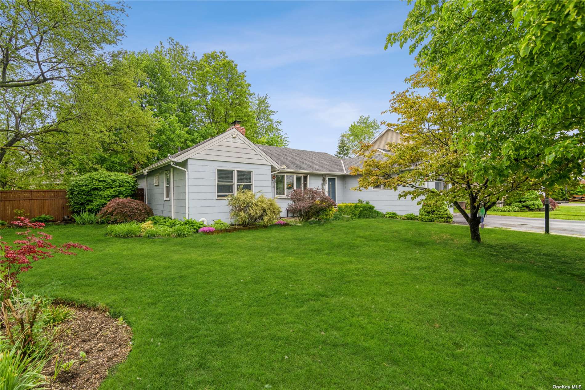 #1 photo, 2516 Rose Place, Westbury , NY 11590