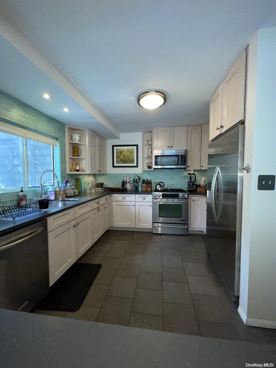 #5 photo, 275 Wilmot Road, Ocean Beach , NY 11770