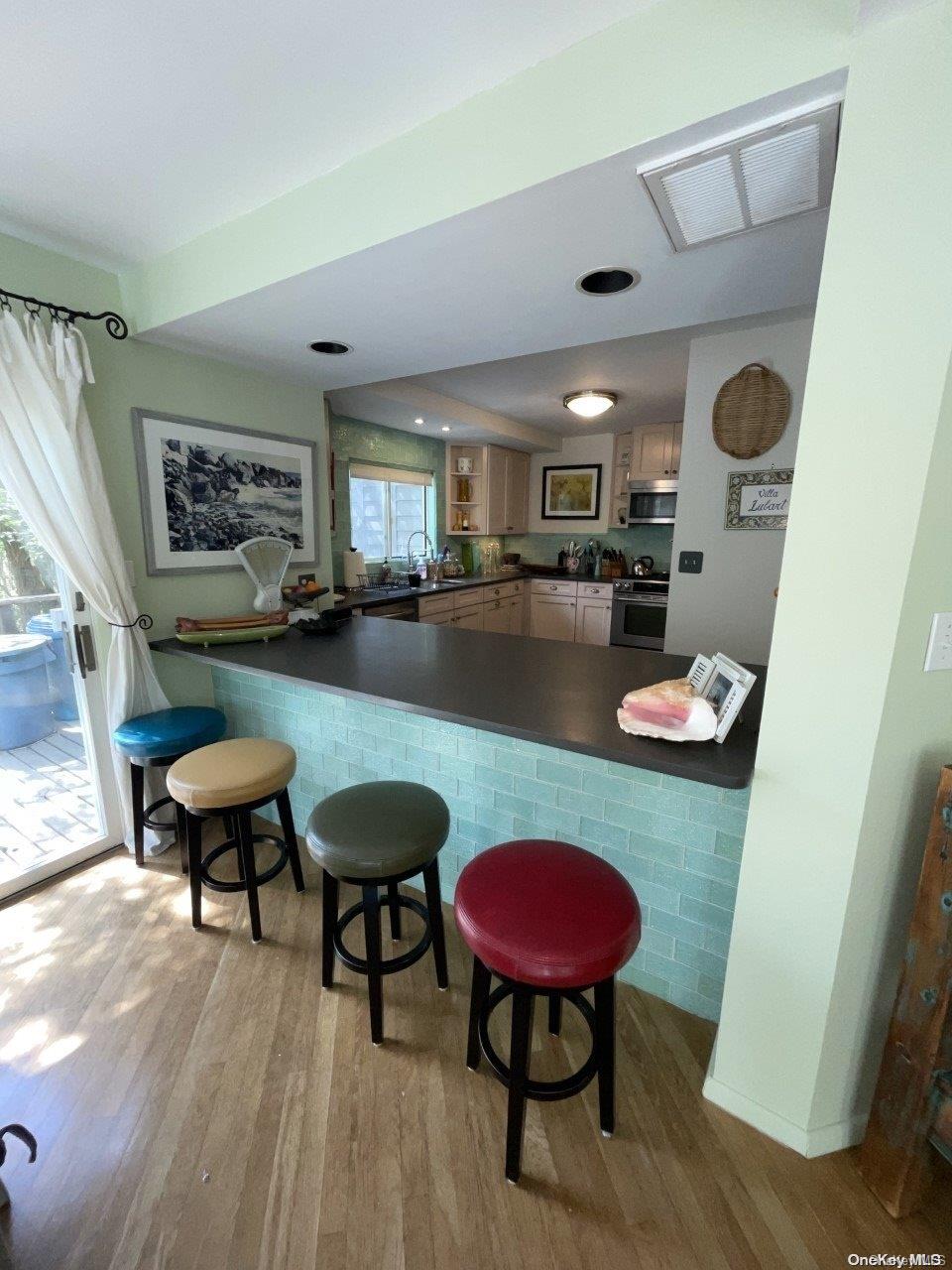 #6 photo, 275 Wilmot Road, Ocean Beach , NY 11770