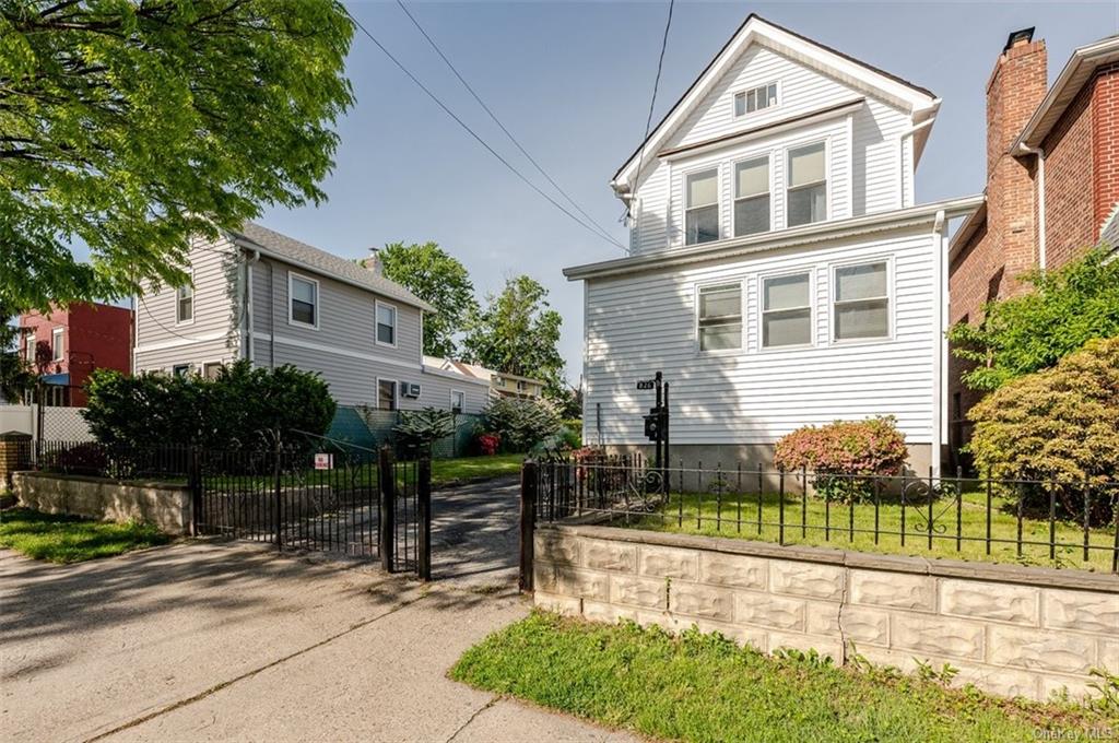 #1 photo, 826 Revere Avenue, 布朗士 Bronx , NY 10465