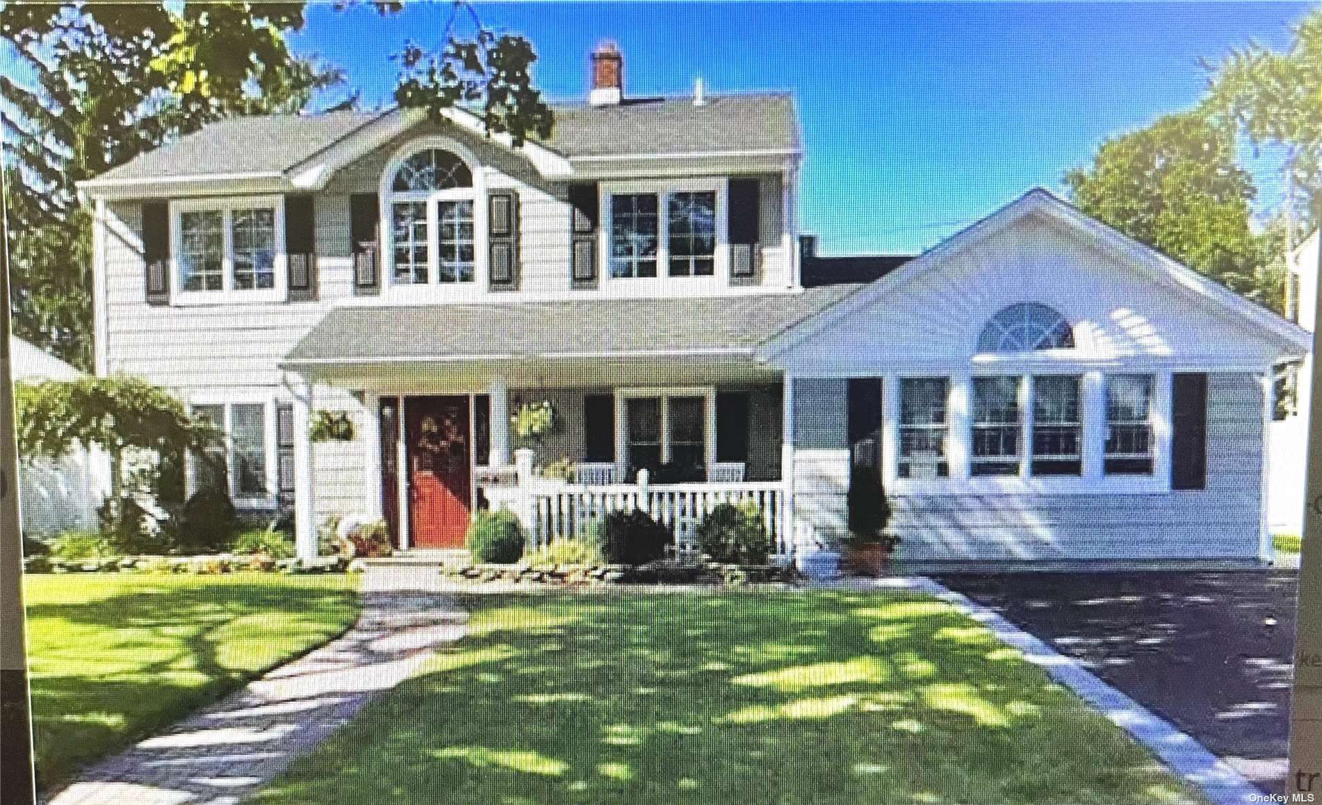 #1 photo, 128 Wantagh Ave, Levittown , NY 11756