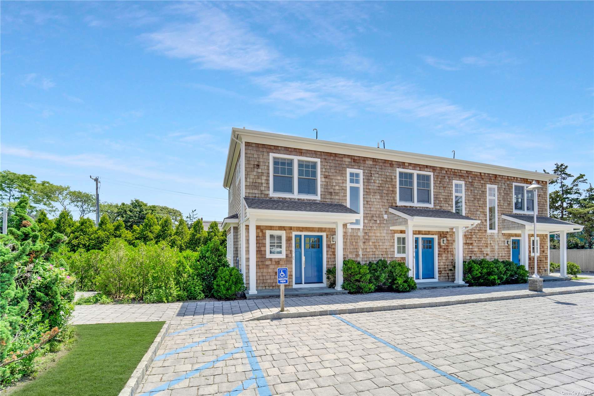 #1 photo, 68 Foster Avenue, 東長島 汉普顿 Hampton Bays , NY 11946