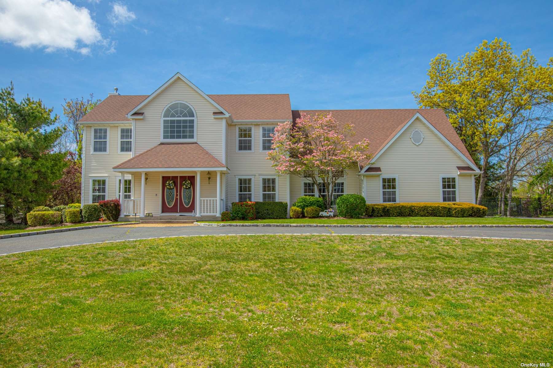 #1 photo, 8 Stadium Boulevard, サフォーク郡 East Setauket , NY 11733