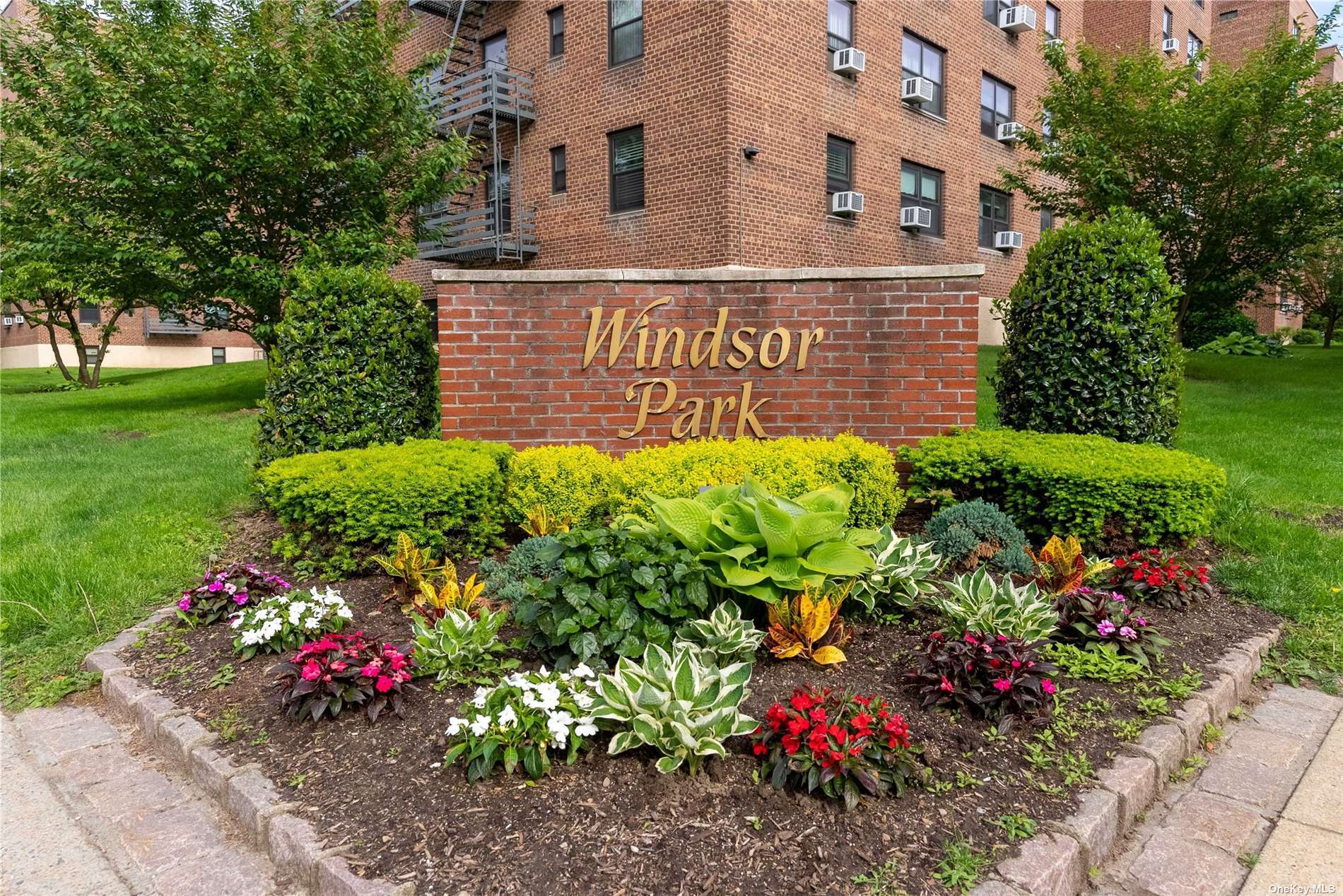 #1 photo, 211-02 73rd Avenue, 皇后區 貝塞 Bayside , NY 11364