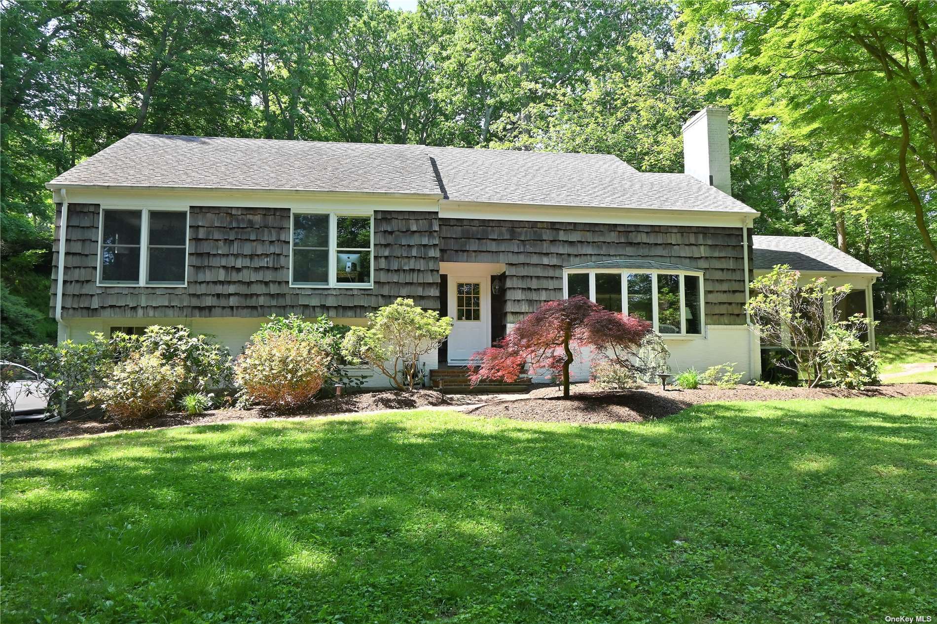 #1 photo, 37 Woodfield Road, サフォーク郡 Stony Brook , NY 11790