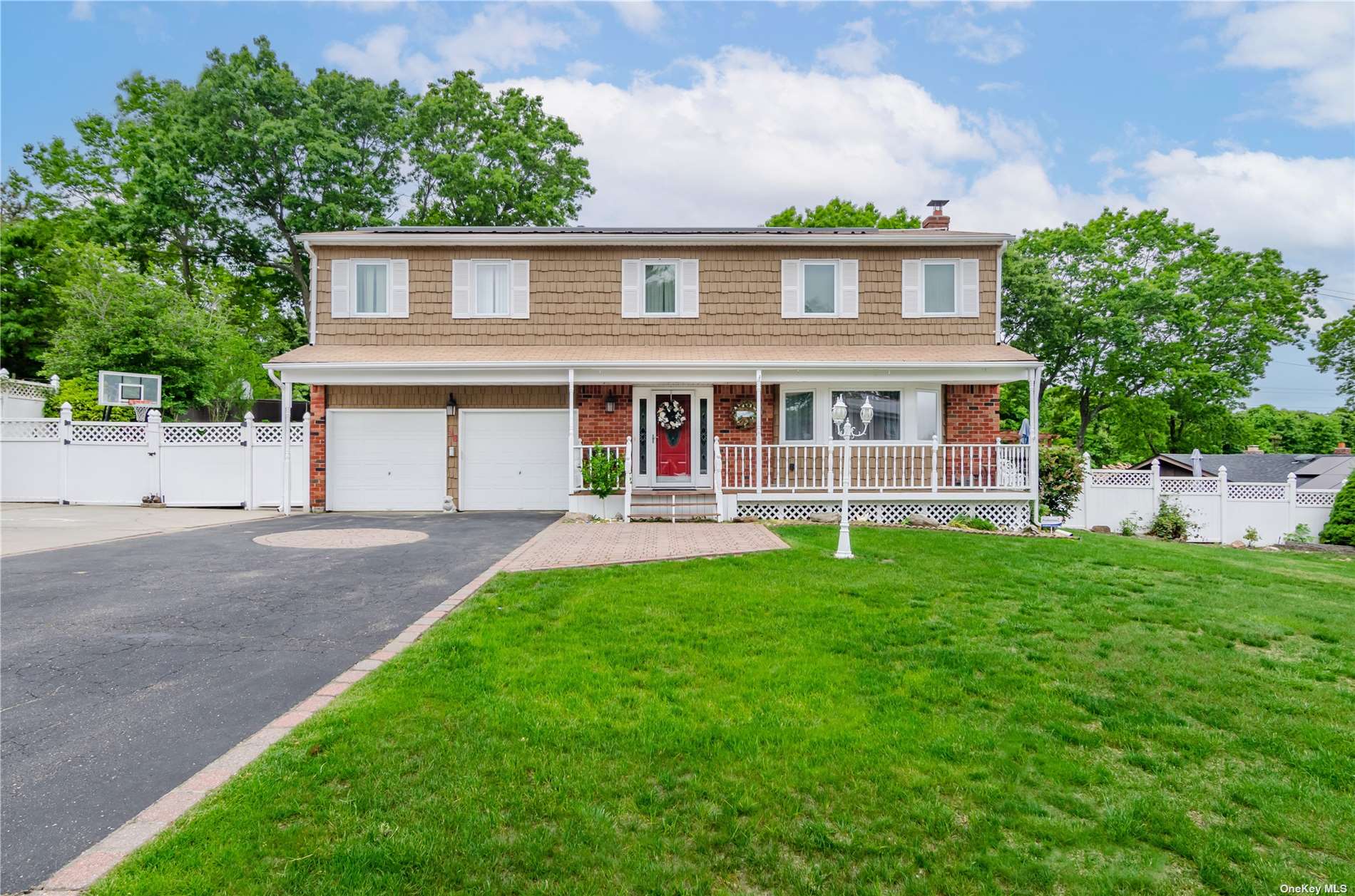 #1 photo, 46 Avenue D, Ronkonkoma , NY 11779