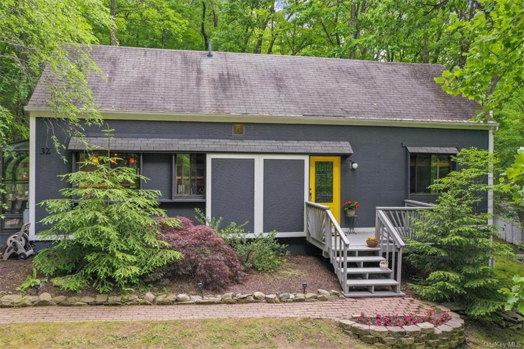 #1 photo, 32 Mine Hill Road, Cornwall , NY 12518