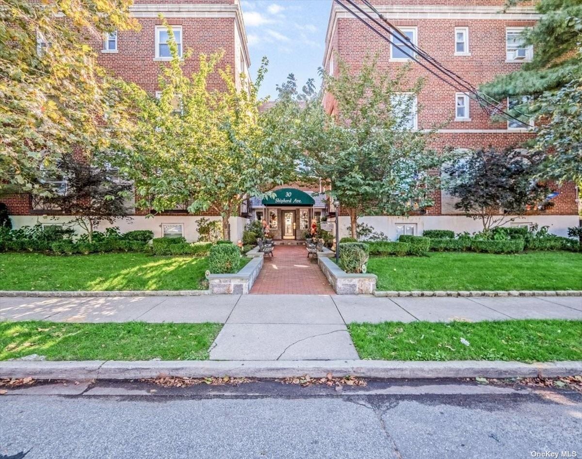 #1 photo, 30 Shipherd Ave., 長島 Lynbrook , NY 11563