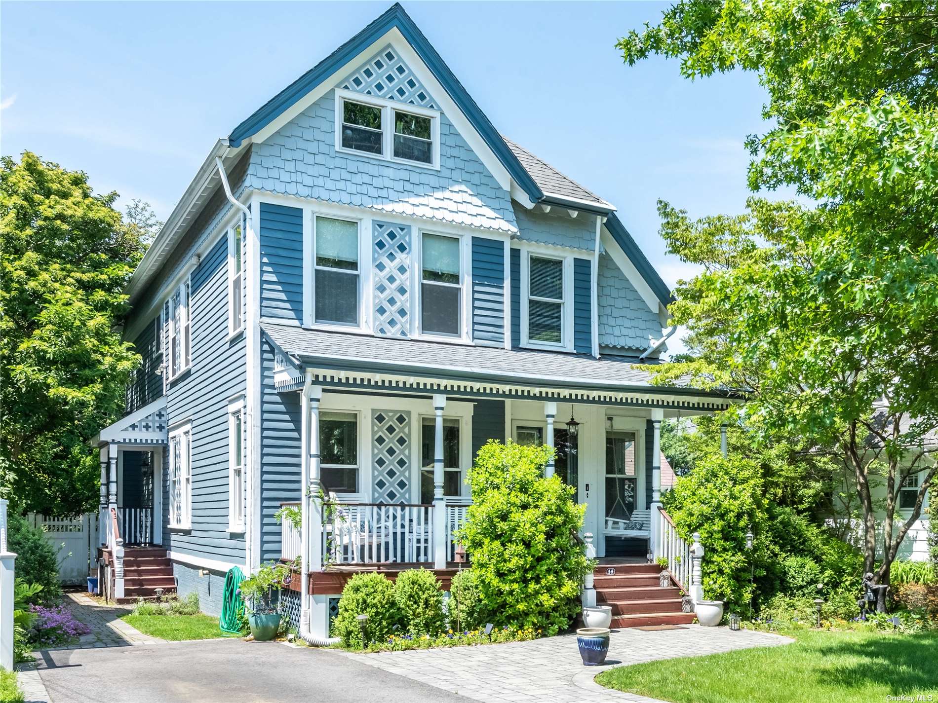 #1 photo, 14 Walnut Street, ナッソー郡 Glen Head , NY 11545