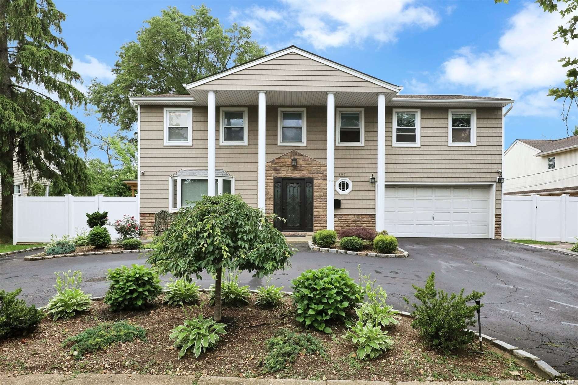 #1 photo, 402 S Marginal Road, ナッソー郡 Jericho , NY 11753