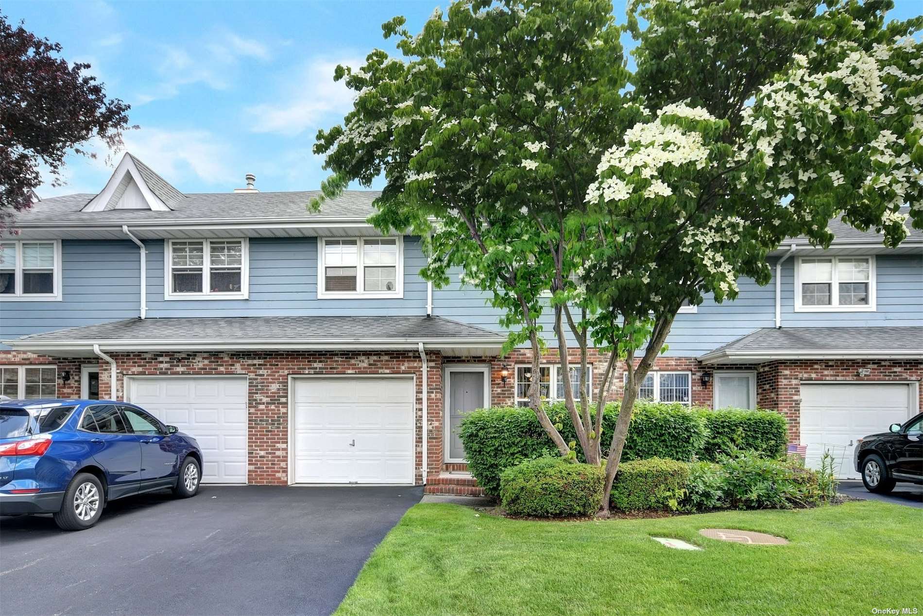 #1 photo, 35 Broadlawn Drive, Central Islip , NY 11722