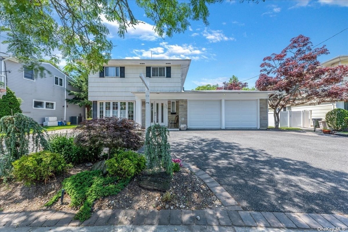 #1 photo, 2886 Preston Lane, 长岛 Merrick , NY 11566