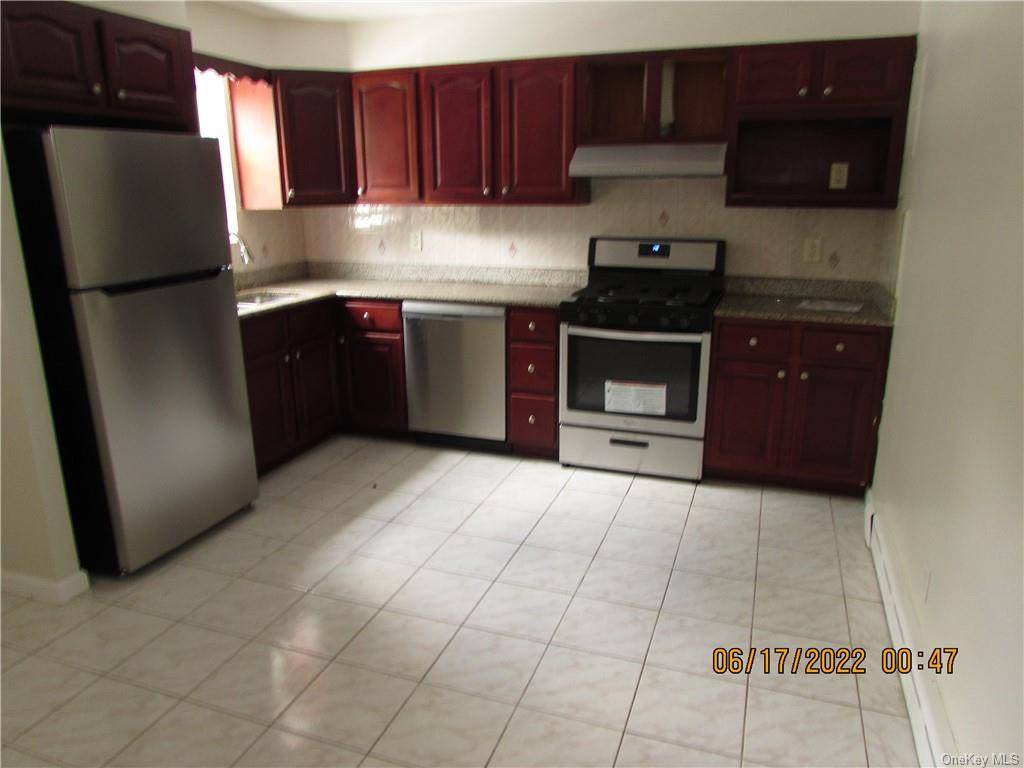 #22 photo, 2 Leffingwell, New Rochelle , NY 10801