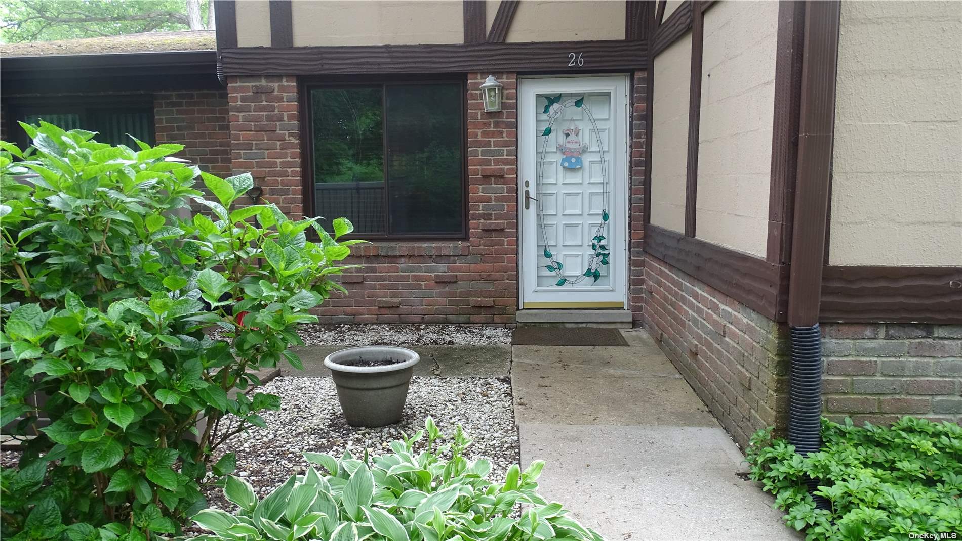 #1 photo, 26 Birchwood Road, サフォーク郡 Coram , NY 11727