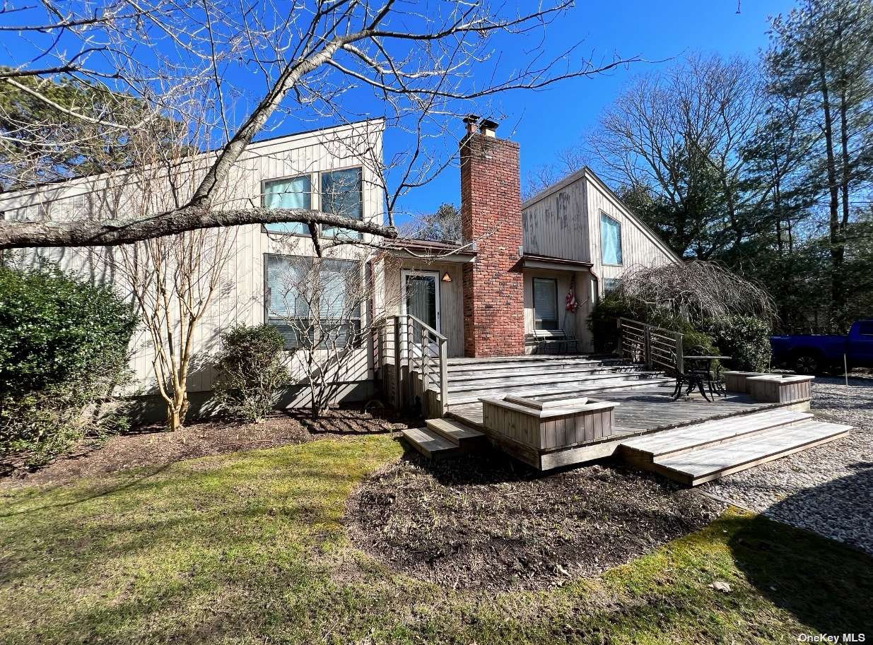 #1 photo, 29 Blue Jay Way, East Hampton , NY 11937