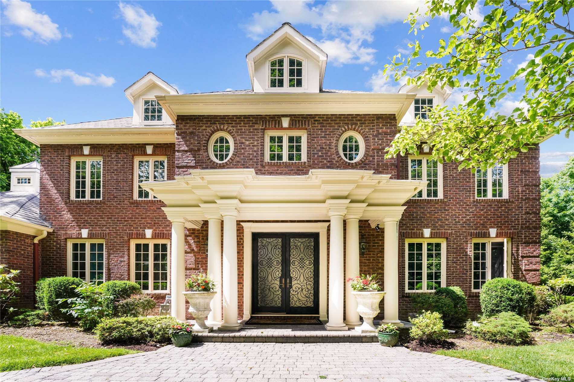 #1 photo, 160 Harbor Lane, Roslyn Harbor , NY 11576