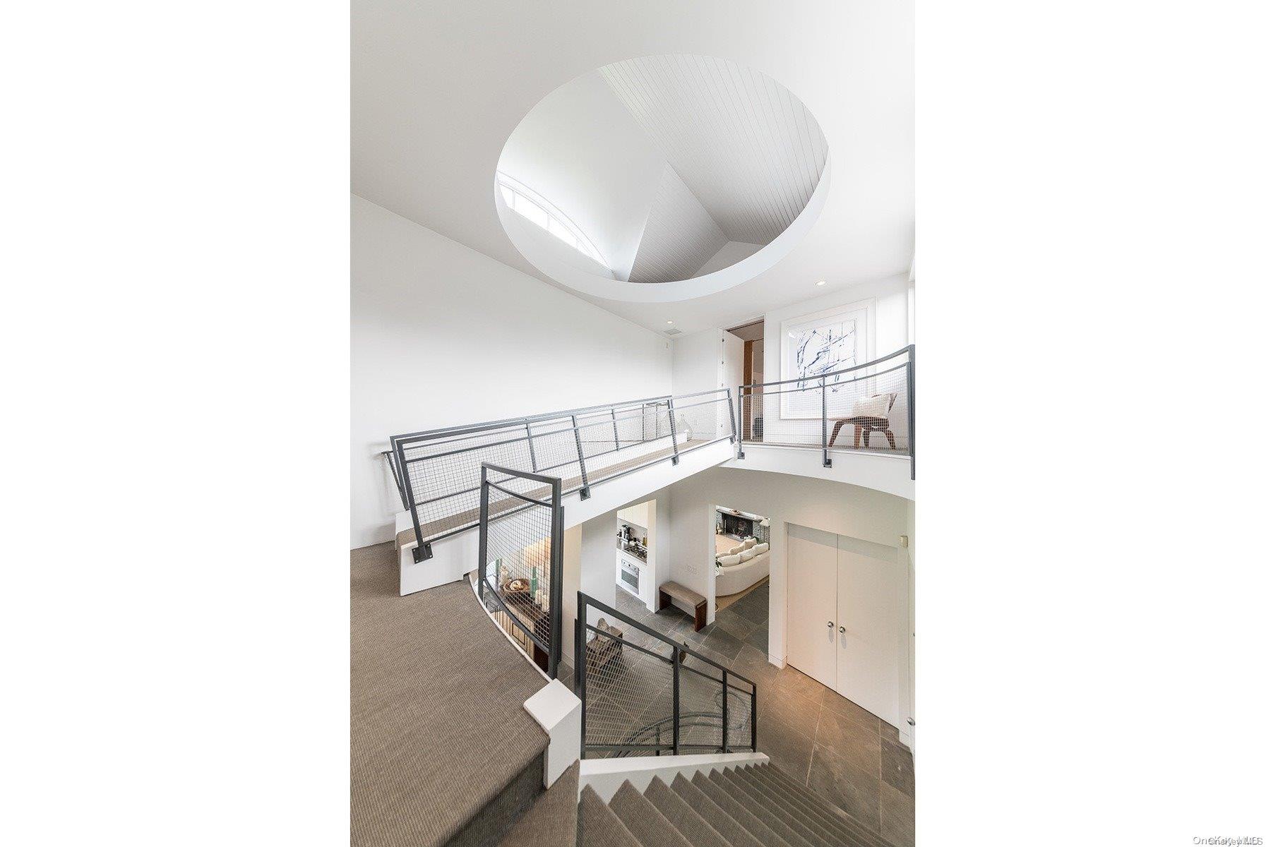 #8 photo, 271 Flying Point Road, サフォーク郡 Southampton , NY 11968