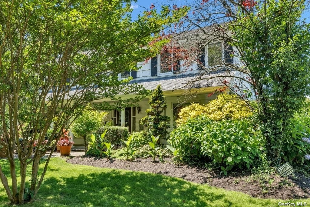 #1 photo, 107 Wood Lane, ناسو Woodsburgh , NY 11598