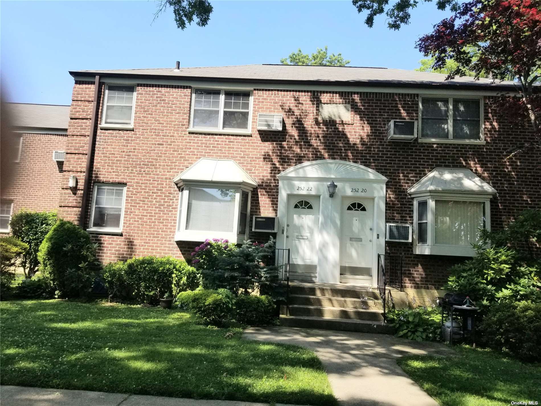 #1 photo, 252-22 63 Avenue, 皇后區 小頸 Little Neck , NY 11362