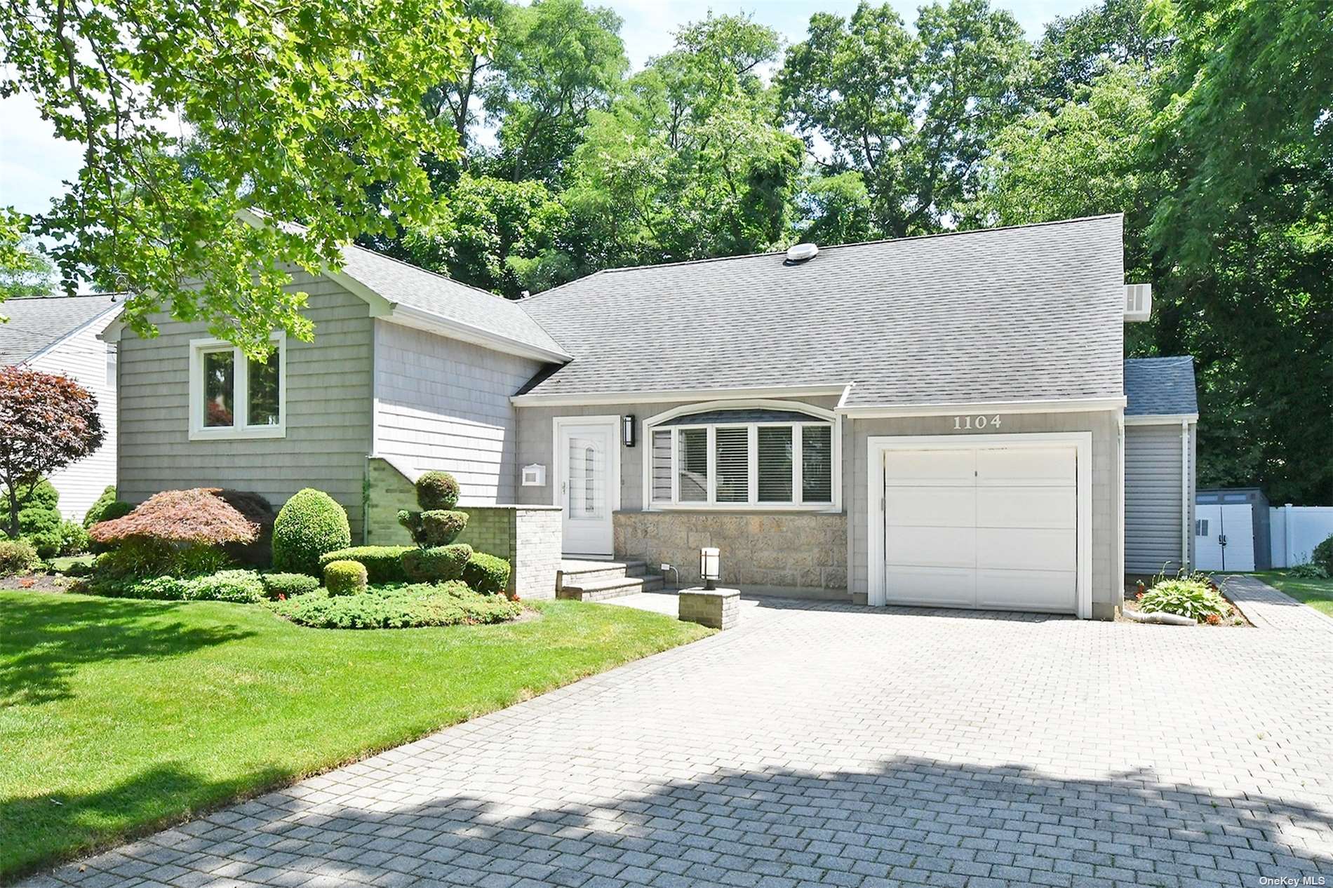 #1 photo, 1104 Melissa Lane, North Bellmore , NY 11710