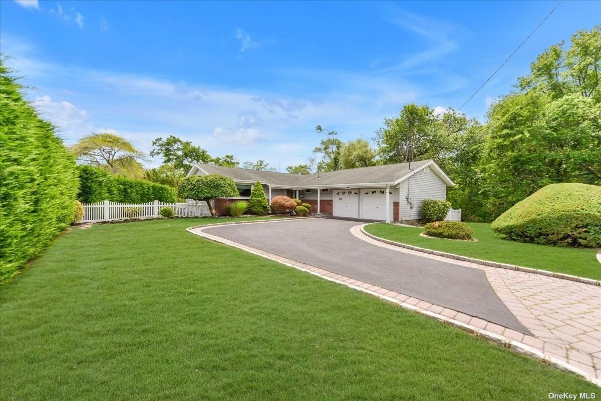 #1 photo, 112 Reef Ct, サフォーク郡 West Babylon , NY 11704