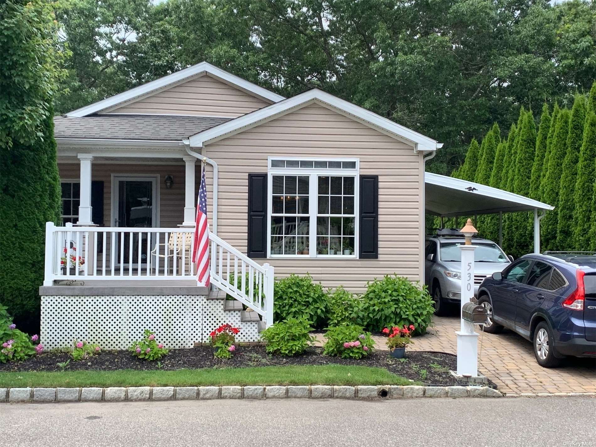 #1 photo, 1661 Old Country Road, Riverhead , NY 11901