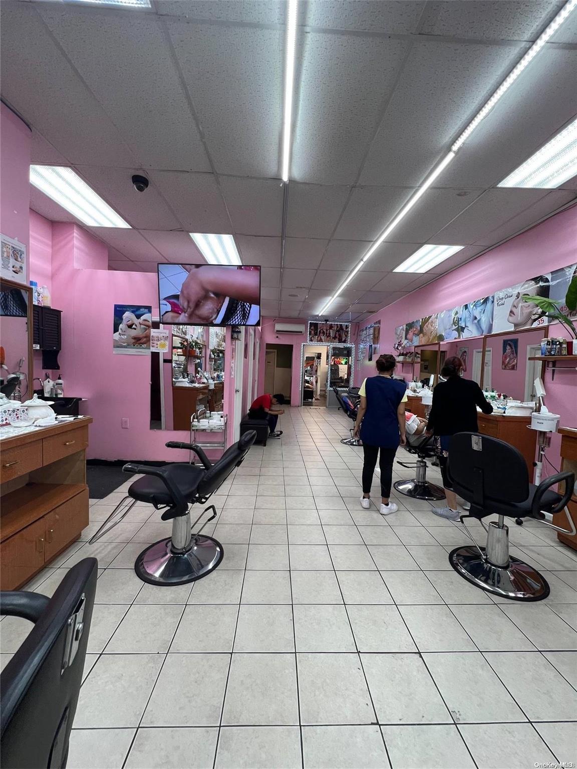 #1 photo, 95-05 Roosevelt Avenue, 皇后區 傑克遜高地 Jackson Heights , NY 11372