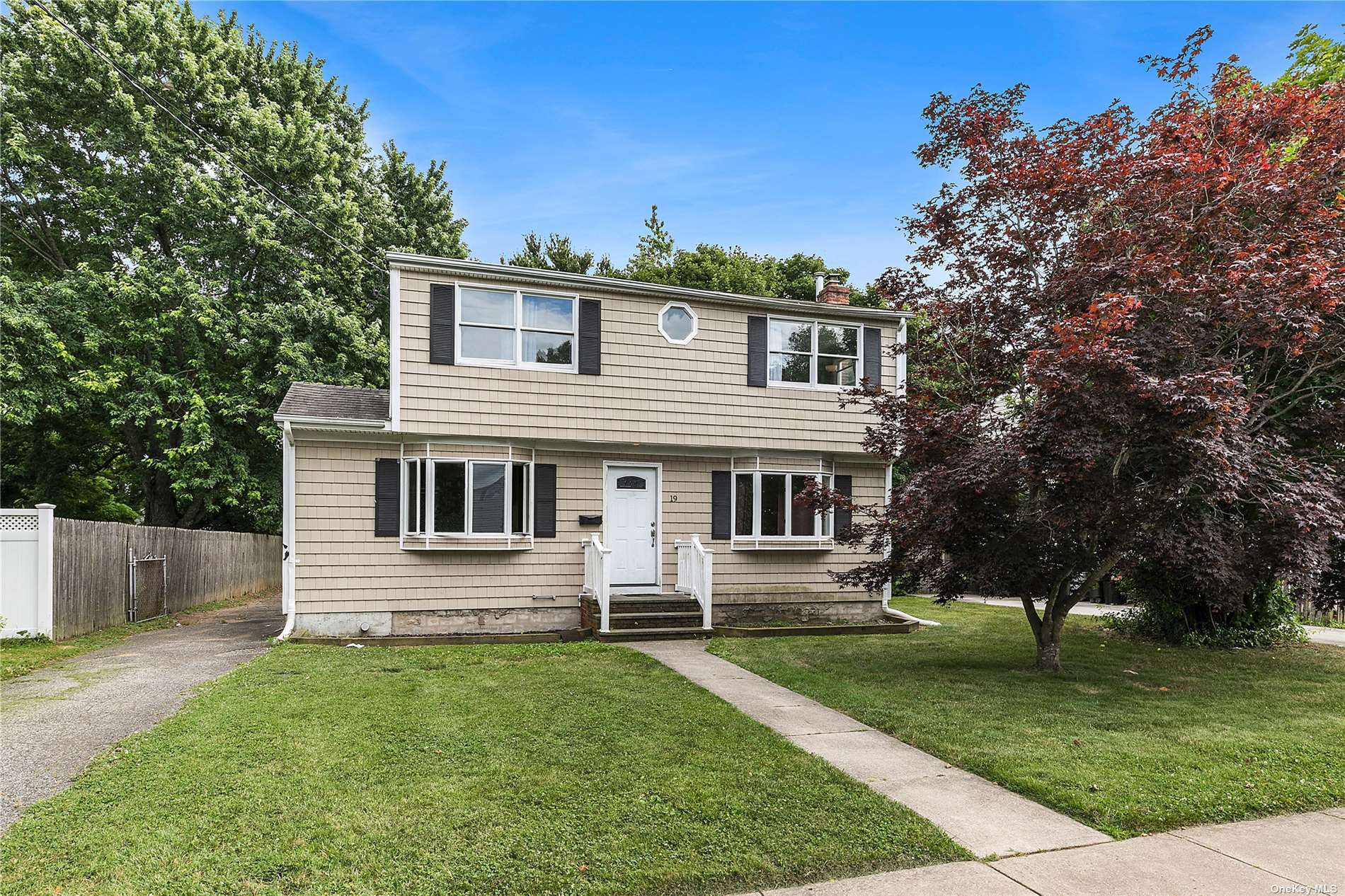 #1 photo, 19 Plymouth Drive, 長島 Massapequa , NY 11758