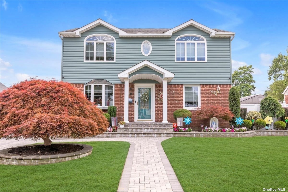 #1 photo, 2454 Jefferson Street, ناسو East Meadow , NY 11554